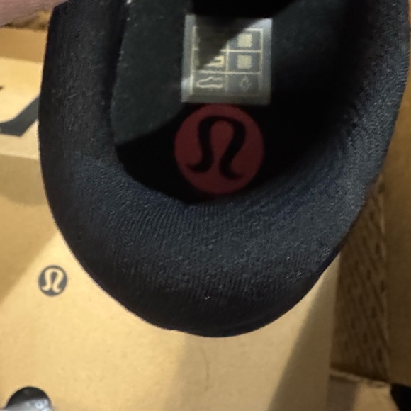 Lululemon Black Athletic Sneakers/US 7.5/Brand New/NIB! Never Worn! Gorgeous! - Picture 11 of 16